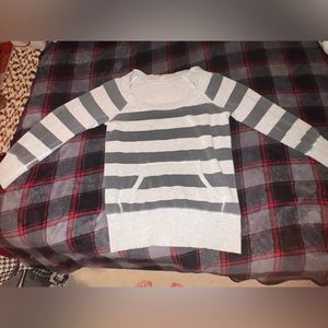Grey striped shoulder shirt